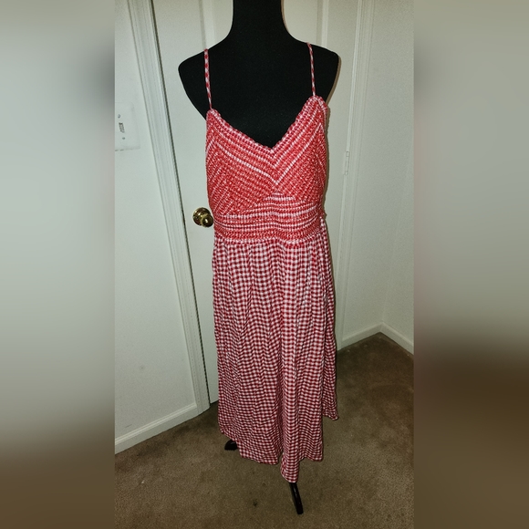 Old Navy Dresses & Skirts - NWT! OLD NAVY DRESS!